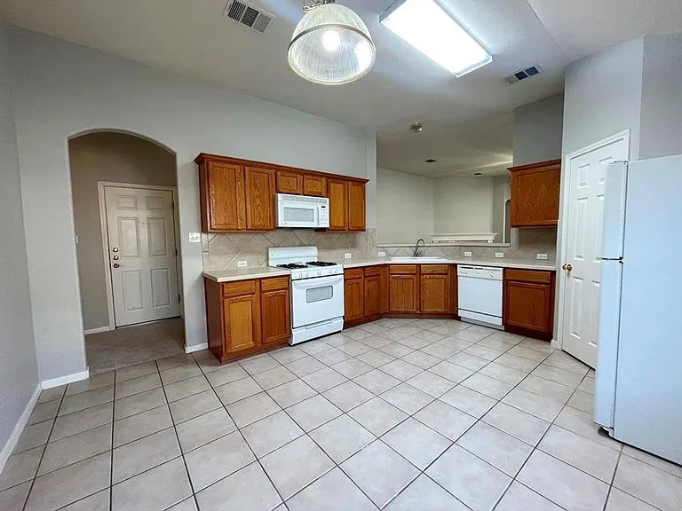 2305 Bakers Way — Photo 11