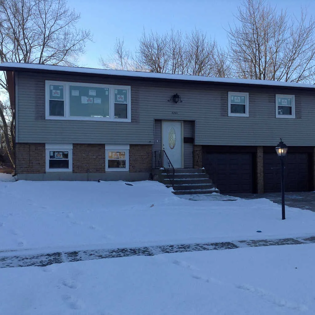 4261 190th Pl photo 1