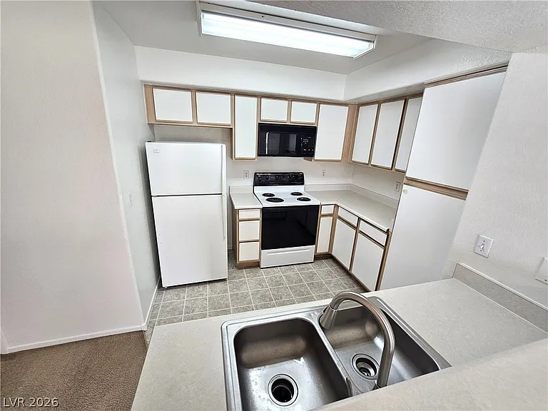 2300 Silverado Ranch Blvd #2081 — Photo 10