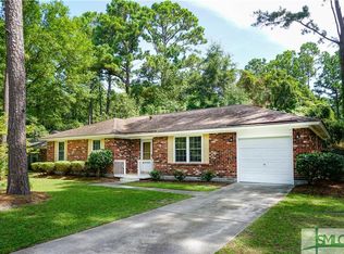 1 Abbey Ct, Savannah, GA 31410