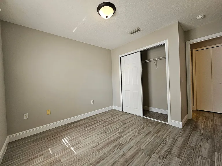 602 S Grand Hwy — Photo 19