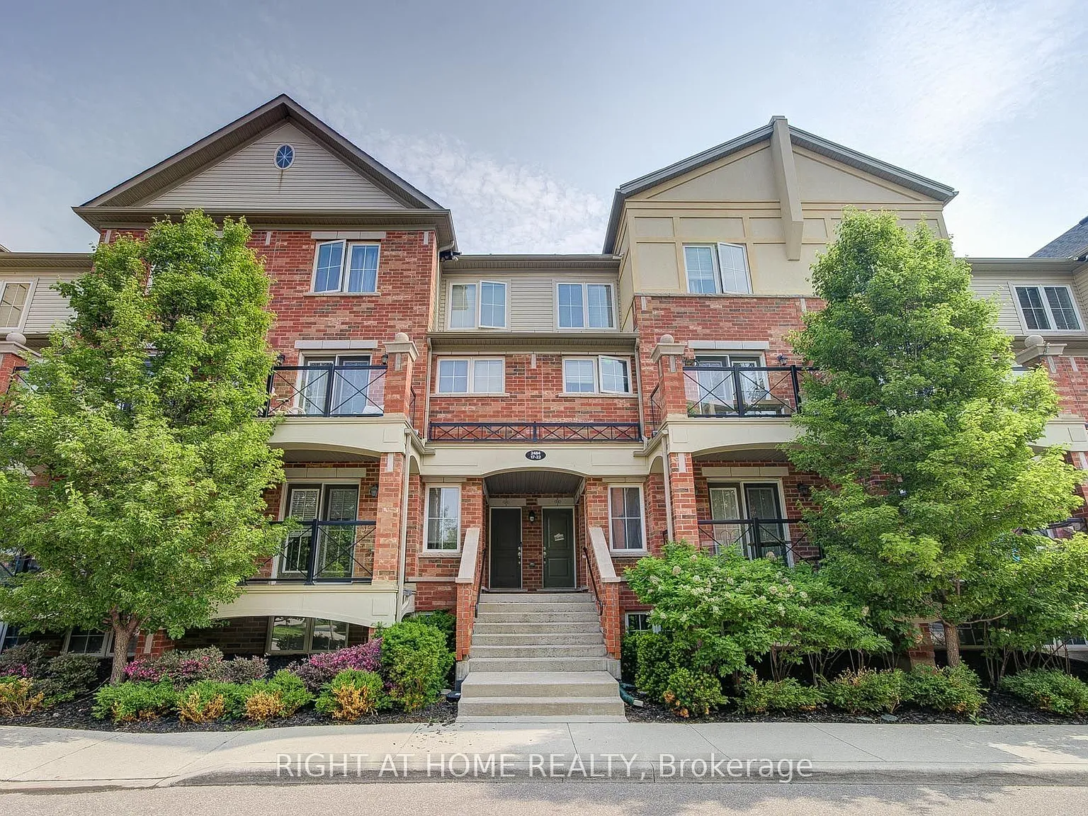 2 bed, $2,600 — Photo 1
