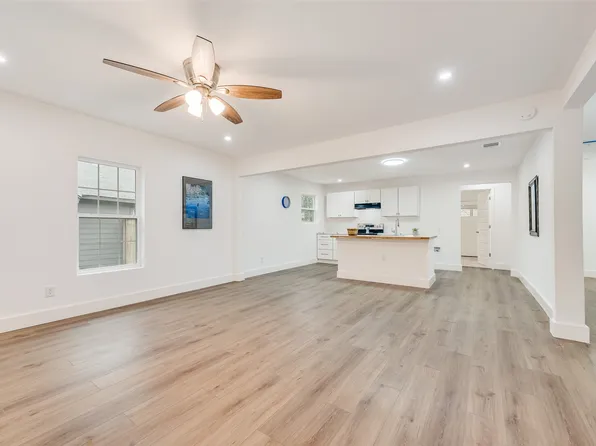 3823 Frank St, Dallas, TX 75210