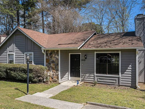 910 Brandon Hill Way, Jonesboro, GA 30238