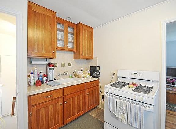 5th image of 4401 Cornell St