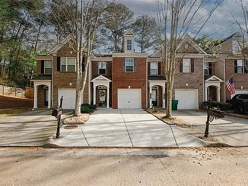 1290 Adcox Sq Photo 1