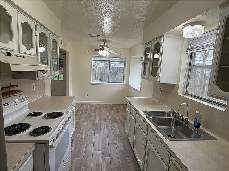 16414 Paint Rock Rd — Photo 4