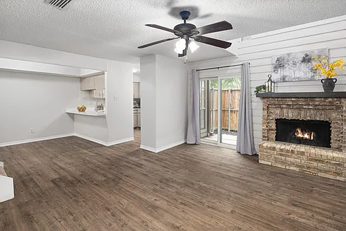 333 Melrose Dr #22D Photo 1