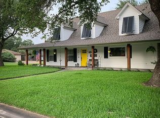 301 Cherry Hls, Rockport, TX 78382