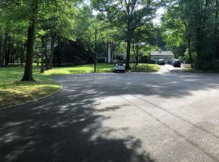 6 Stratford Ct, Demarest, NJ 07627