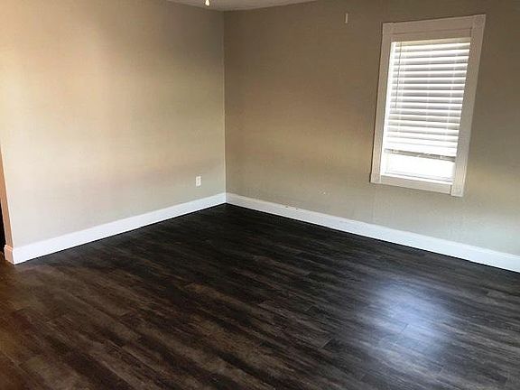4th image of 2801 36th St
