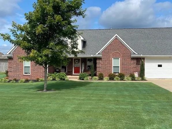 107 Farmer Trl, Atoka, TN 38004