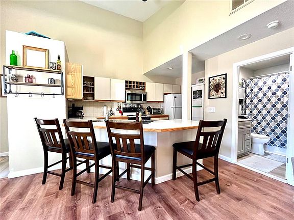 4th image of 753 Williamsburg Cir