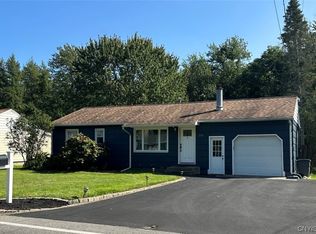 230 Hamilton Rd, North Syracuse, NY 13212