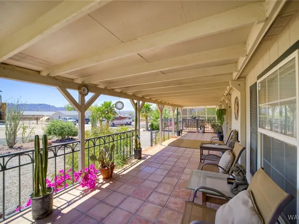 4591 Pinta Dr, Topock, AZ 86436