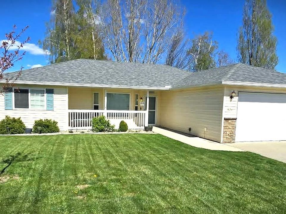 1st image of 826 N Kelsea St