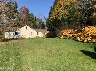 50 Prospect St, Lanesborough, MA 01237