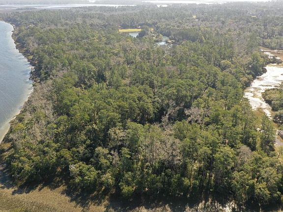 Welcome to The Compound at Palmetto Bluff