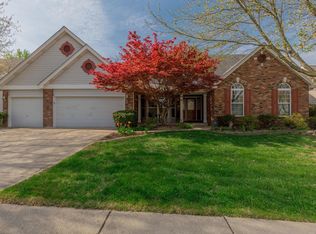 555 Wyatt Dr, Saint Peters, MO 63376