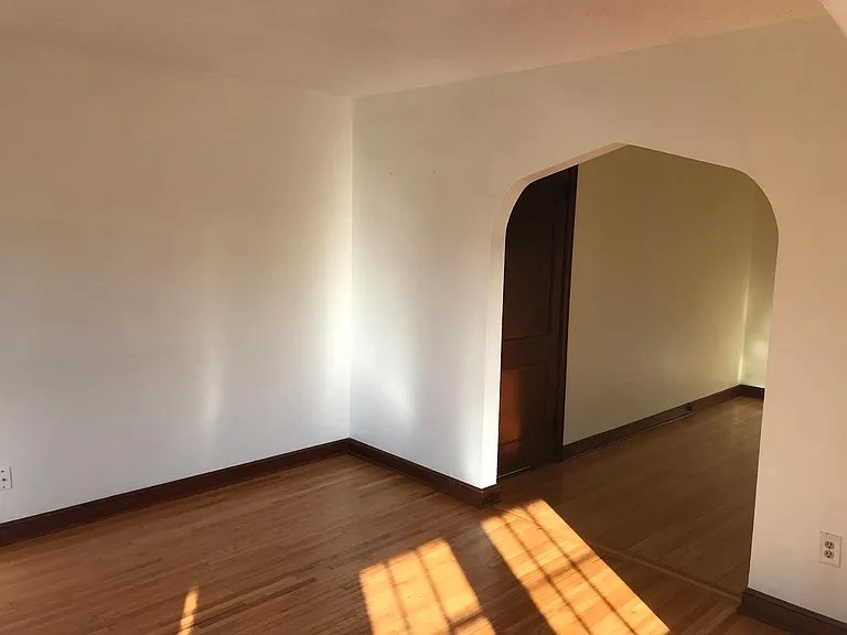 living room to dining room