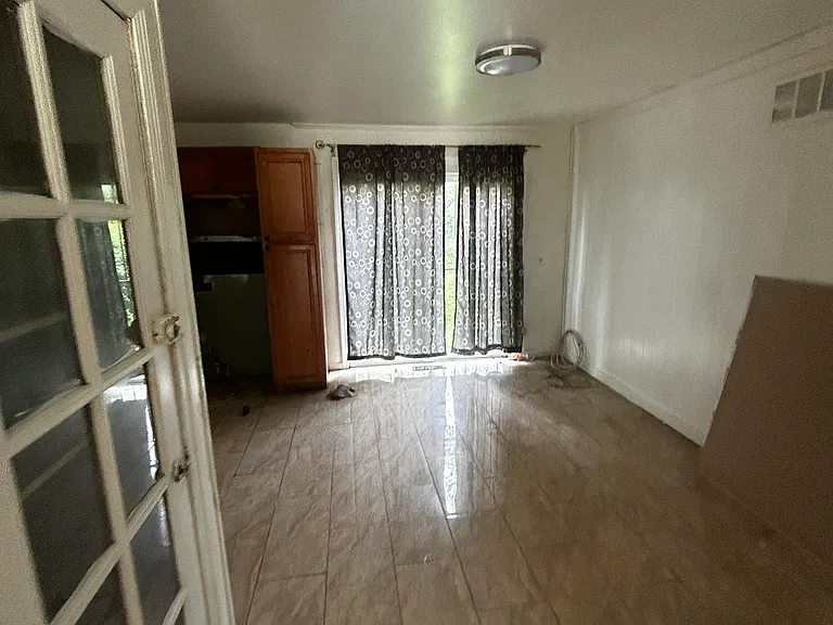 10068 Royal Dr — Photo 7