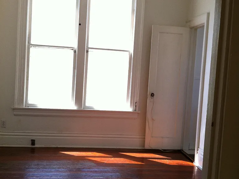1215 W 30th St #2 — Photo 10