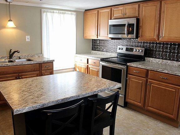 3rd image of 350 Plymouth St #1