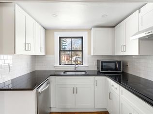 85 Park St, North Reading, MA 01864