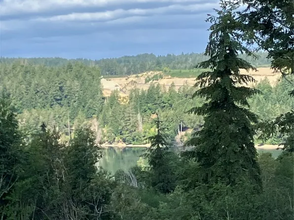 4 E Lone Fir Drive Drive E #Div 2, Shelton, WA 98584