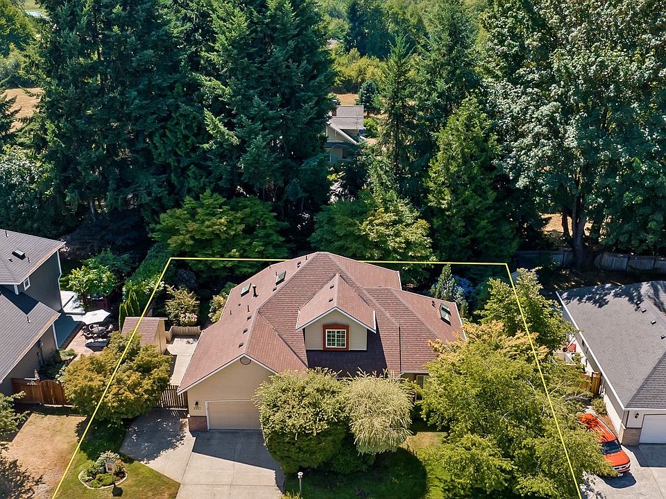 1st image of 2207 20th Avenue NE