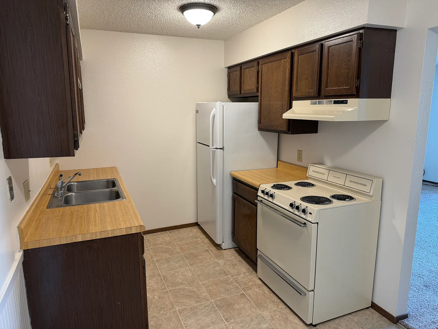 2 bed, 850 sqft, $750 — Photo 3