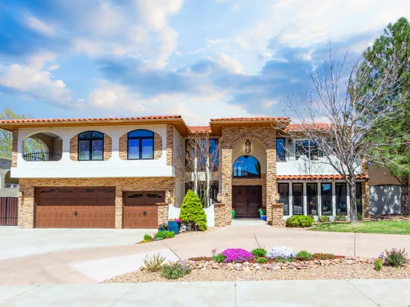 9409 Seabrook Dr NE, Albuquerque, NM 87111