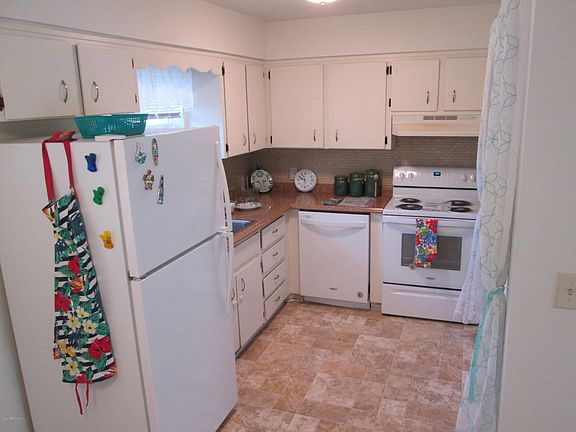 5th image of 906 2nd St S