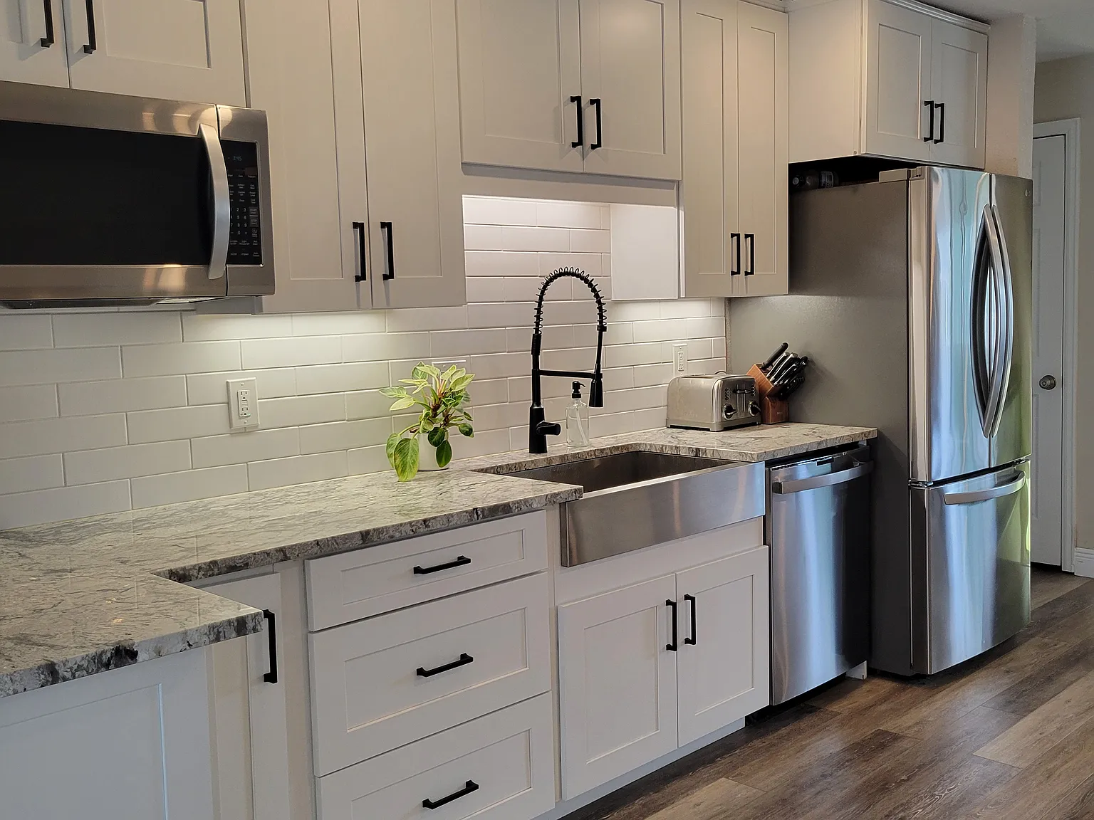 4 bed, 1932 sqft, $2,875 — Photo 4