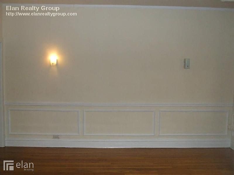 2nd image of 516 W Addison St APT 8