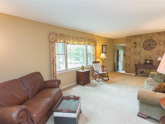 4th image of 5137 Coldbrook Dr