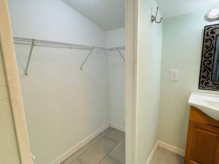 1683 Fricke Ave — Photo 8