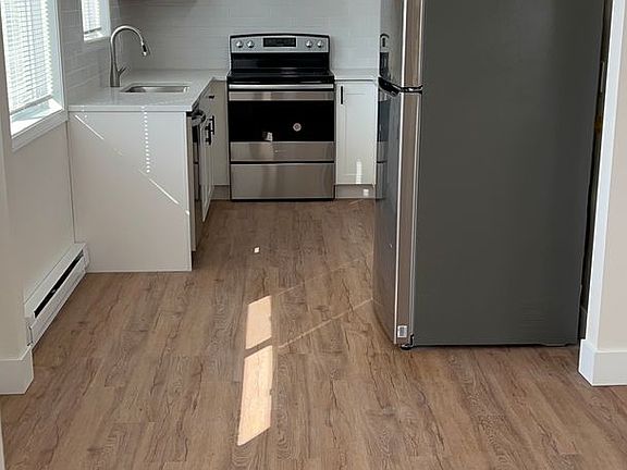 2nd image of 4920 SW Franklin Ave #12195