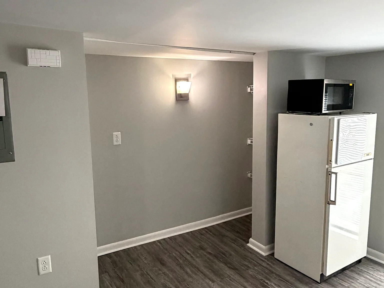 1 bed, $1,050 — Photo 3