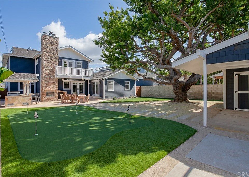 1st image of 315 Colleen Pl