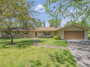 108 Fleming St, Tullahoma, TN 37388