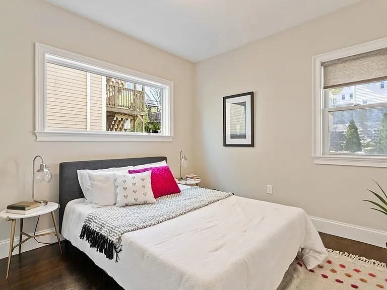 110 Albion St #1 — Photo 11