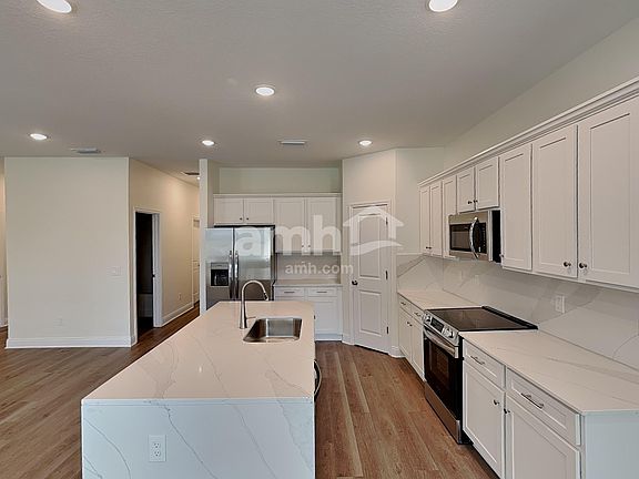 3rd image of 2526 Feather Crest Dr