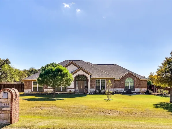5124 Chase Landing Dr, Burleson, TX 76028