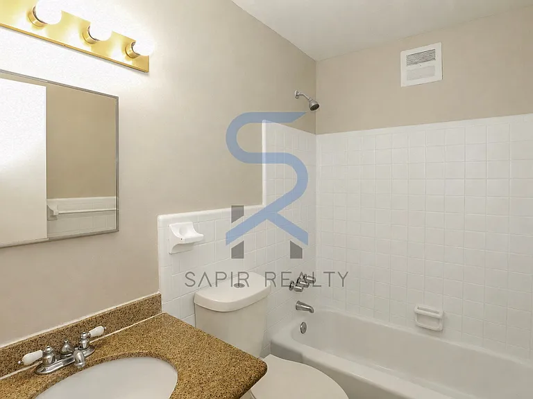 3300 College St #5 — Photo 14