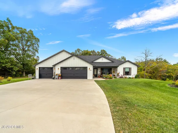 970 Cochise Dr, Holts Summit, MO 65043