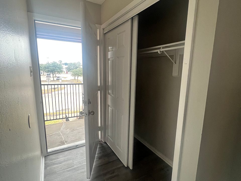 1st image of 713 Apache Dr APT 201