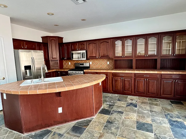 4337 Governors Hill St — Photo 7