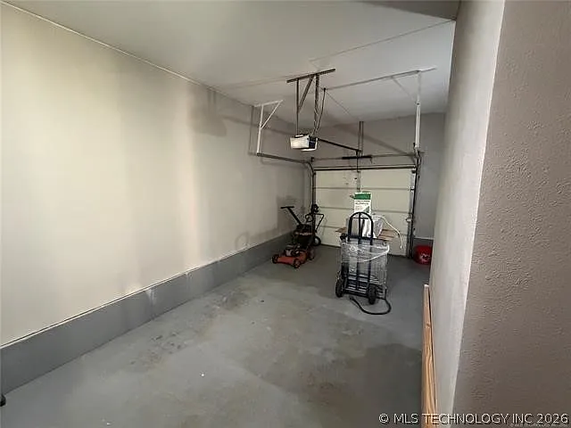 705 W Norman St — Photo 19