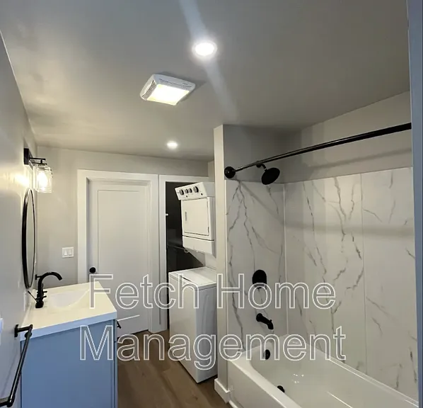 218 Walnut St #3 — Photo 14